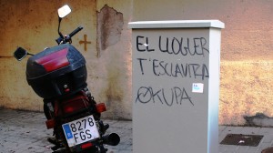 Pintada okupa en Barcelona. Foto: Yerma Parra.