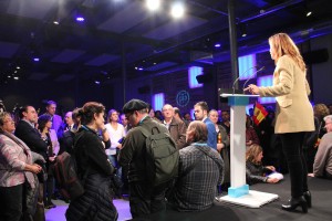 Primer acto del PP en campaña en una sala de tamaño reducido