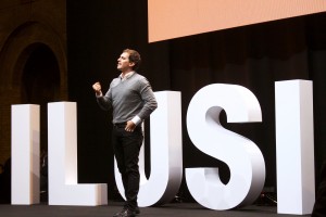 Barcelona (Nou Barris, 6/12/2015) Albert Rivera, cabeza de lista de Ciudadanos en las elecciones generales, dando un discurso durante un acto de campaña en Nou Barris.