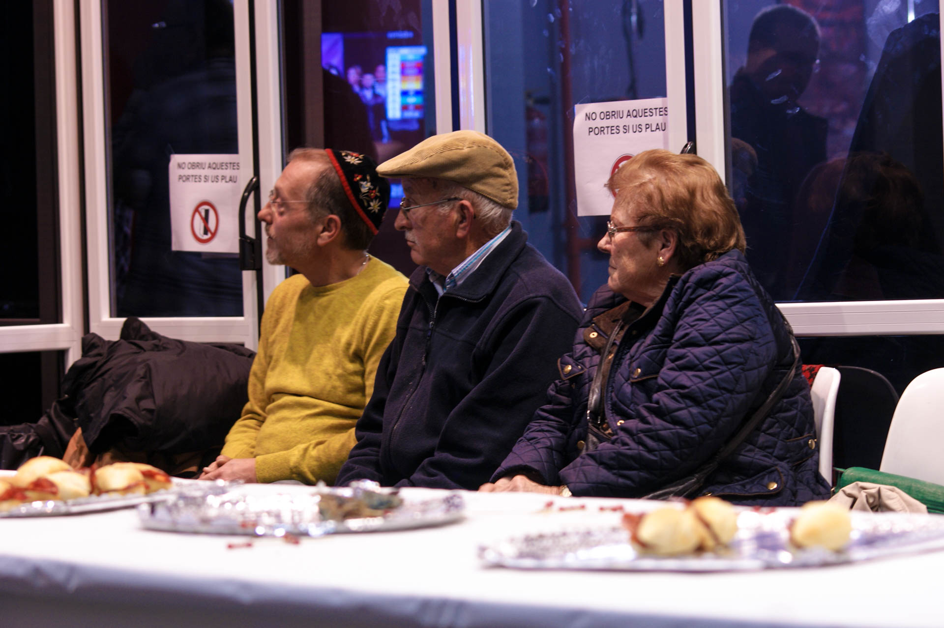 Escasos militantes en la valoración de los resultados en la sede del PSC. Foto: Meritxell Pajuelo Toledo