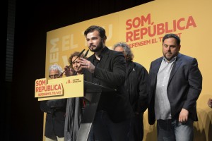 Los representantes de ERC al inicio de su comparecencia después de conocer los resultados. Foto: Marcel Carrasco Elias