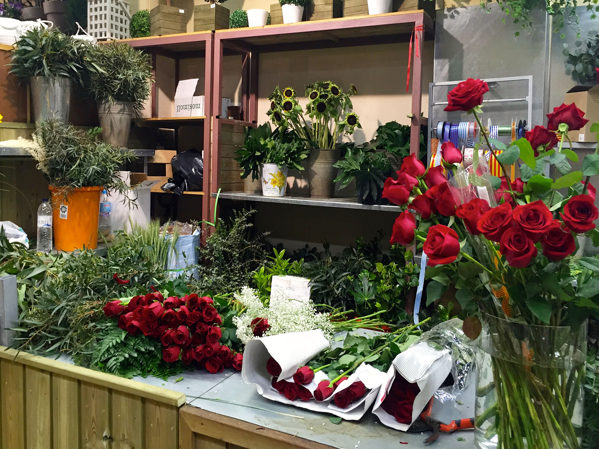 Preparativos para el día de Sant Jordi